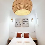 The Elegant 2br Caparica, By 351lisbon Costa de Caparica